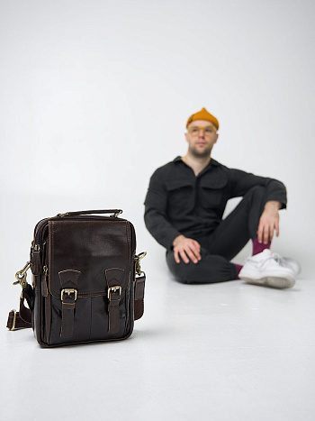 Сумка кожаная Famous Men 4004-1 Сумка кожаная Famous Men 4004-1